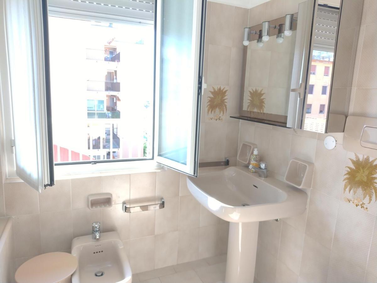 Casa Fronte Mare Apartment Ventimiglia Exterior foto