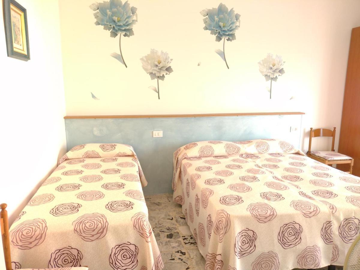 Casa Fronte Mare Apartment Ventimiglia Exterior foto