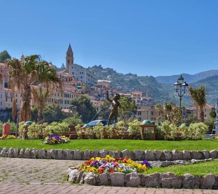 Casa Fronte Mare Apartment Ventimiglia Exterior foto