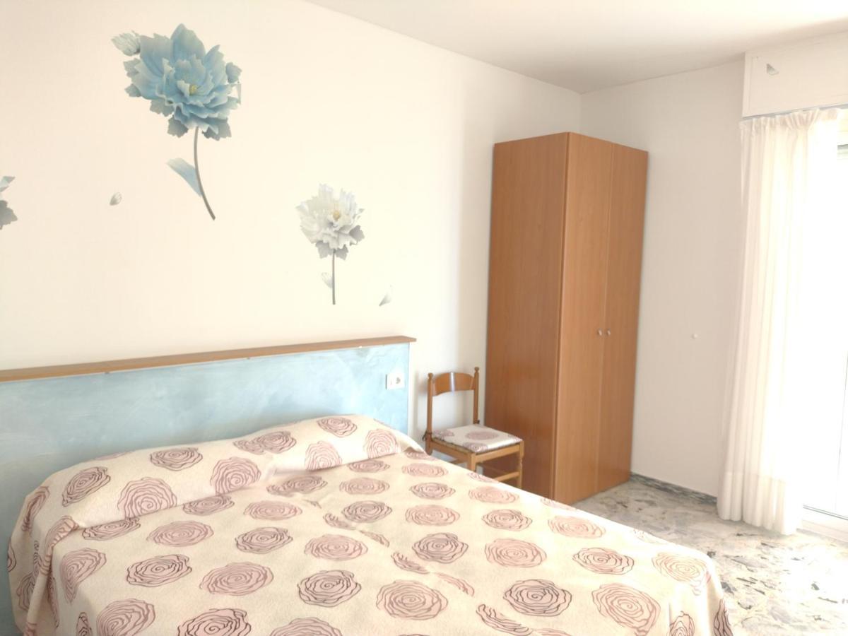 Casa Fronte Mare Apartment Ventimiglia Exterior foto